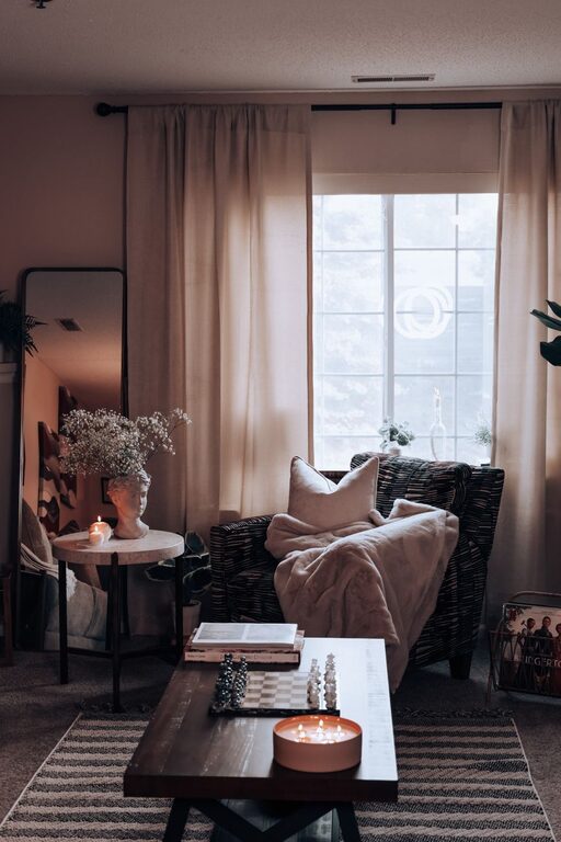 Affordable Ways to Create a Cozy and Inviting Living Room